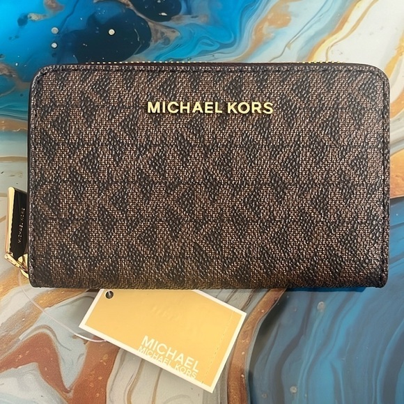 Brand New Michael Kors Brown Acorn Small Zip Around Card Case Holder Compact - Picture 1 of 15